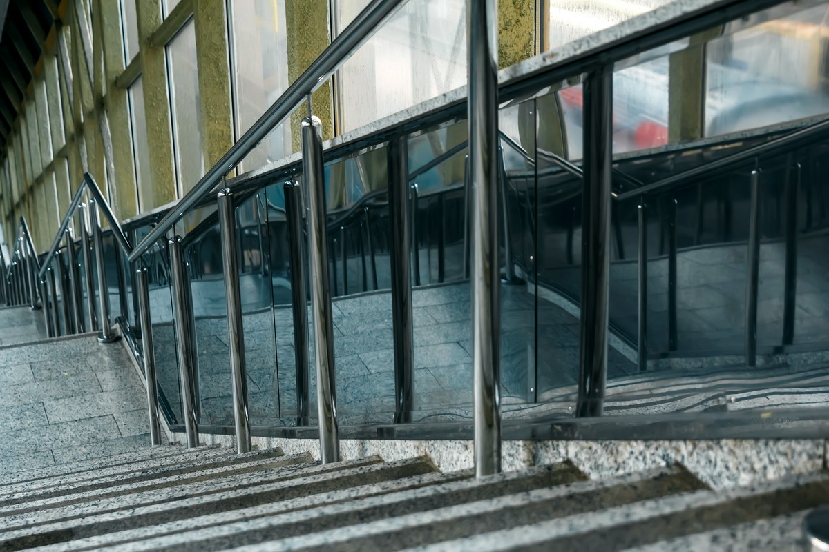 Balustrady nierdzewne w Osielsku – elegancja i trwałość